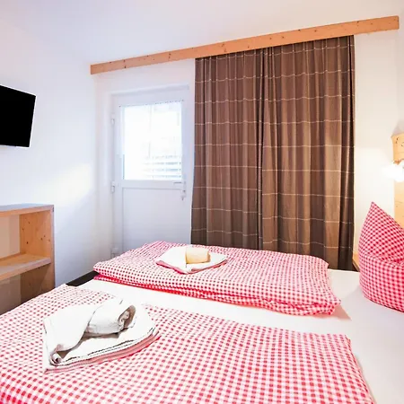 Beautiful In A Stunning Location With Sauna 別荘 フューゲン