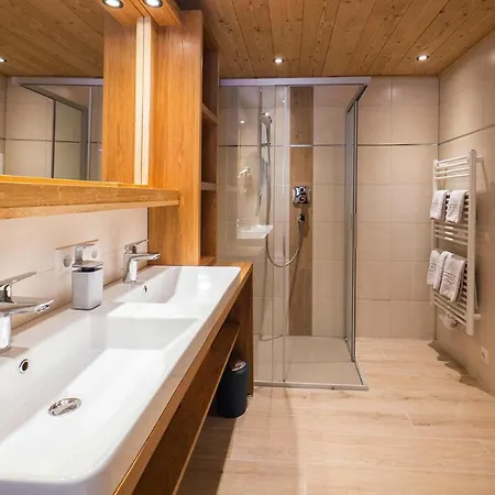 Beautiful In A Stunning Location With Sauna *