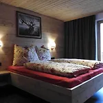 בית נופש Beautiful In A Stunning Location With Sauna פוגן