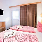 Beautiful In A Stunning Location With Sauna בית נופש פוגן